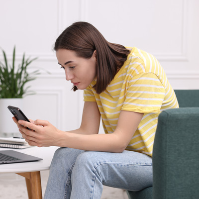 what causes forward head posture